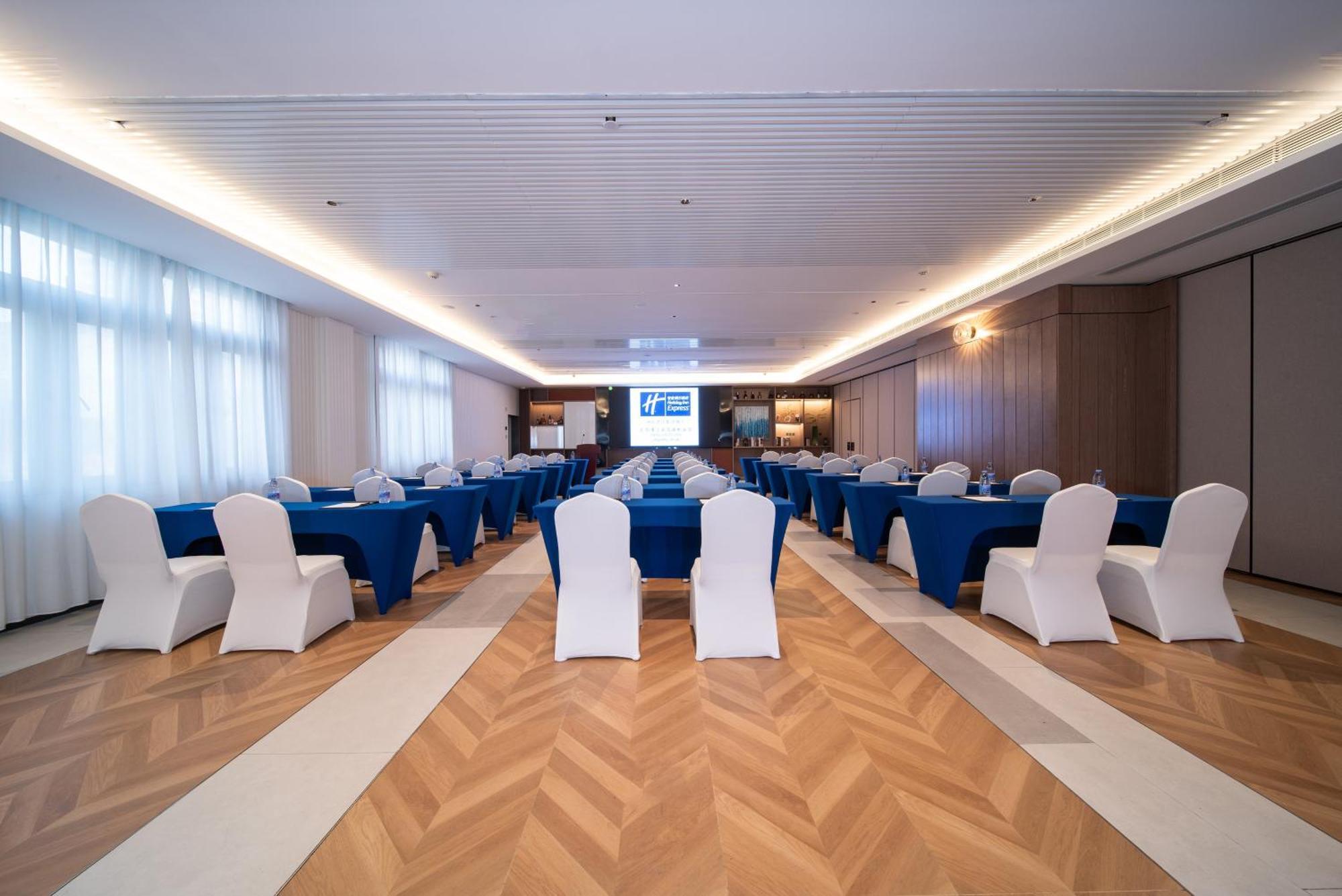 Holiday Inn Express Shanghai Pujiang Lianhang Road By Ihg Εξωτερικό φωτογραφία